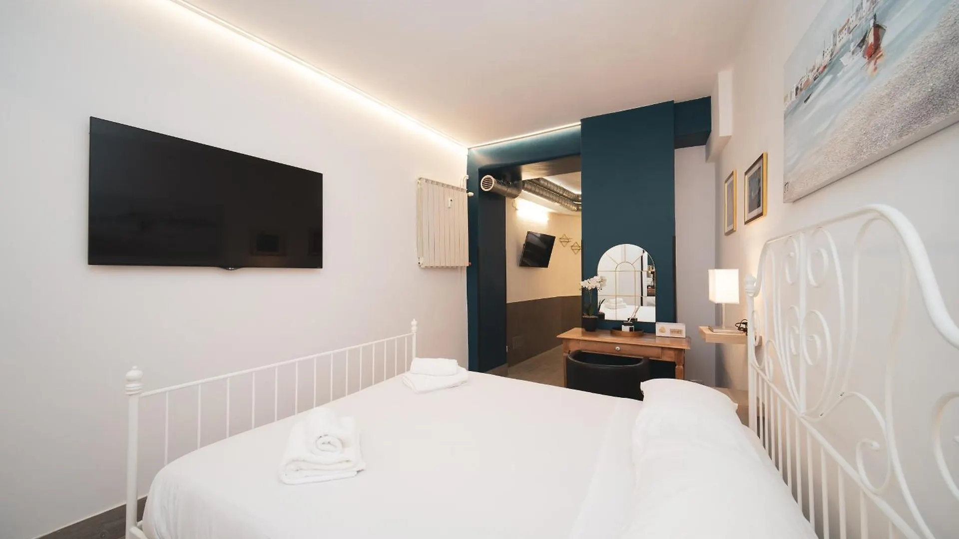 King Of Rome Studio Apartment Buddyrent