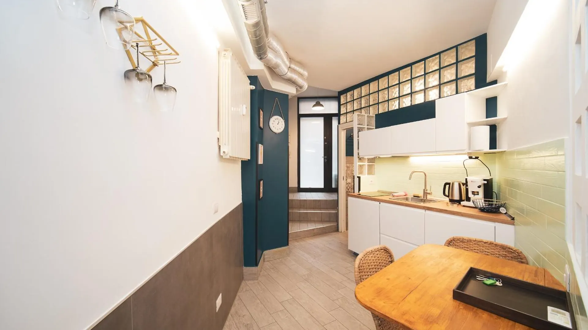 King Of Rome Studio Apartment Buddyrent