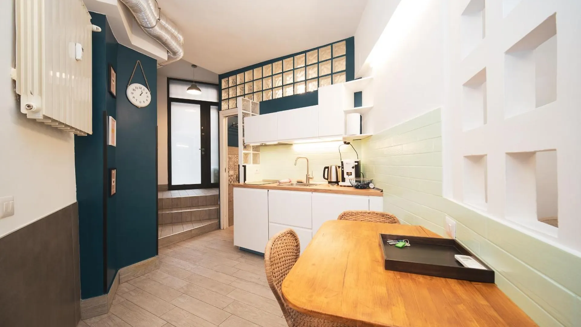 King Of Rome Studio Apartment Buddyrent